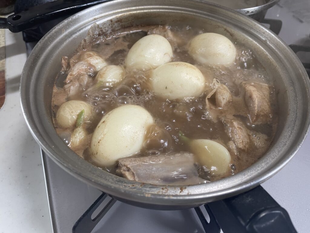 肉骨茶の調理過程